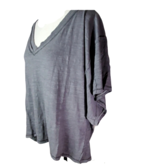 Free People Tops - FREE PEOPLE OVERSIZED TEE SHIRT  XS GRAY NWT